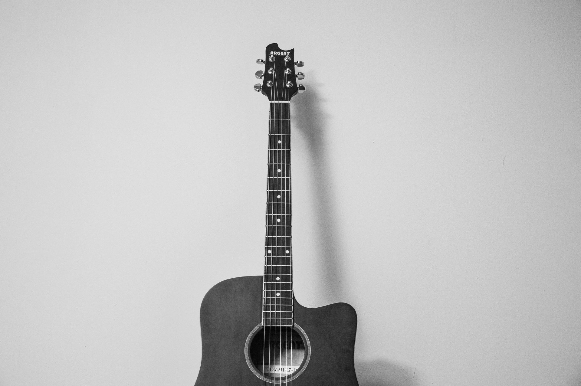 Gitarre lernen — aber welche?